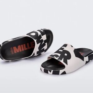 Melissa Cloud + Simon Miller‎ Slide